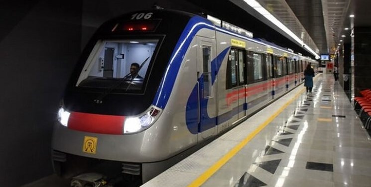 خدمات مترو تهران برای مسابقه فوتبال پرسپولیس و فولاد خوزستان