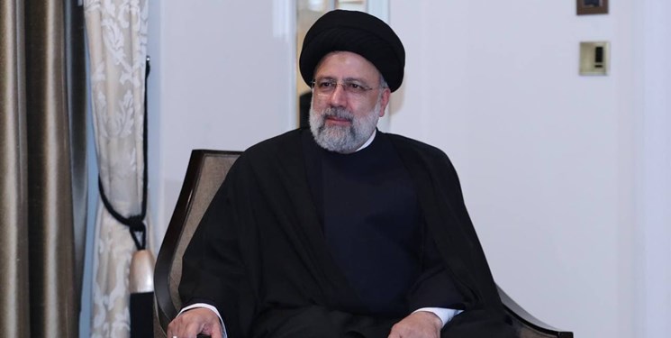 ورود رئیس جمهور به تهران/ توسعه روابط ایران و روسیه به رفاه ۲ ملت کمک می کند