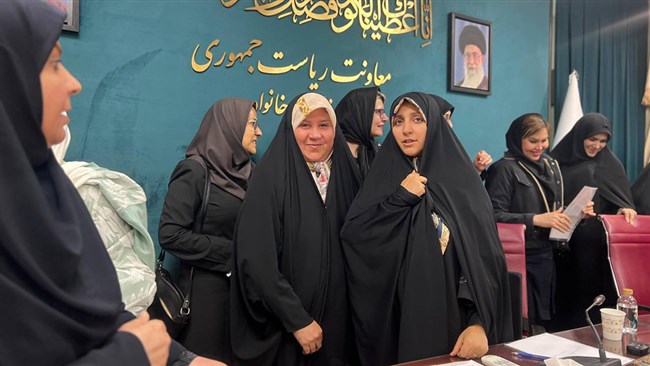 وعده به‌کارگیری نیروهای جوان و بانوان در اداره خوزستان محقق شود