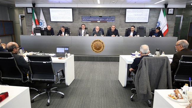 تأکید بر تجمیع مسیرهای اصلاح مقررات مخل تولید