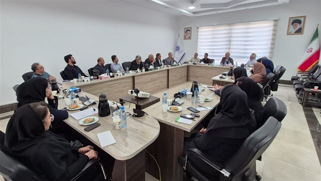 تمرکز بر ساماندهی مجوزها و بهبود بیمه رانندگان، در دستور کار کمیسیون حمل‌ونقل اتاق سمنان