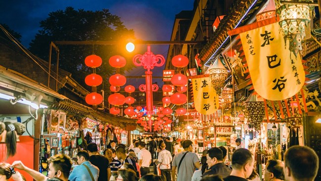 تحقق رشد 5 درصدی اقتصاد چین در 2025 | بخش خدمات موتور رشد اقتصادی چین