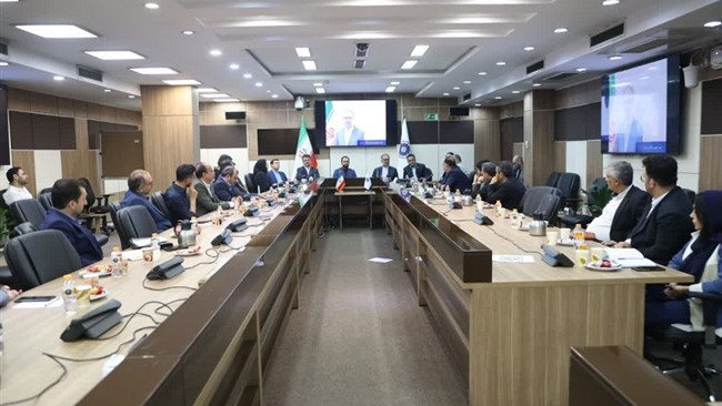 مشکلات عمده در مسیر همکاری تجار ایرانی با شرکای لهستانی؛ از مسائل بانکی و موانع اخذ ویزا تا مشکلات لجستیکی و محدودیت‌های ناشی از تحریم‌ها