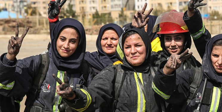  فعالیت آتش نشانان زن در تهران آغاز شد/راه اندازی بیمارستان تخصصی برای آتش نشانان