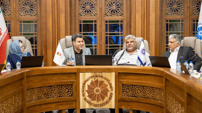 حل مشکلات اقتصادی مستلزم رفع تحریم‌ها از طریق مذاکرات موفق است