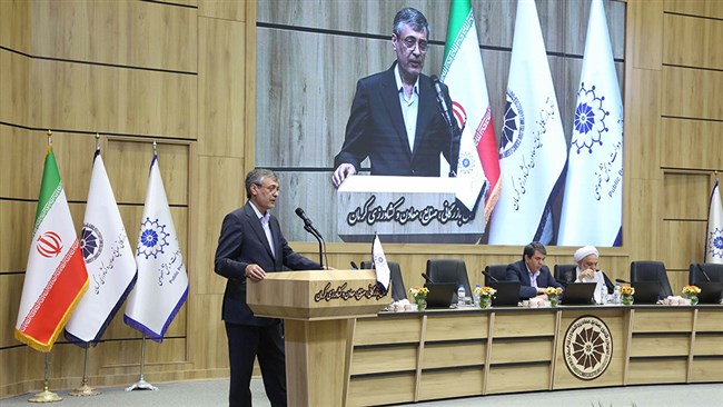 سرمایه گذاری‌ها در مسیر رشد اقتصاد دانش بنیان باشد