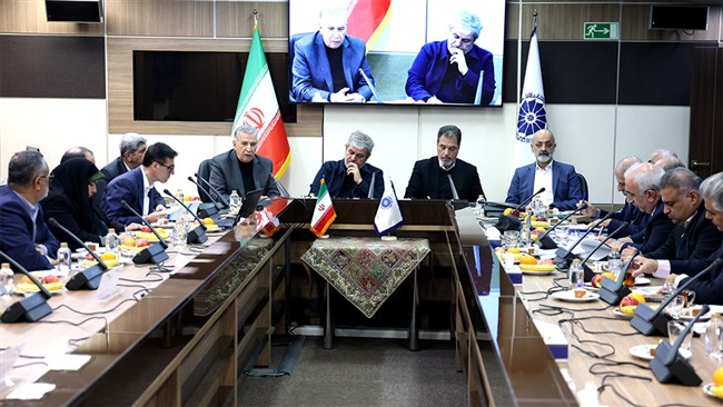 ضرورت کاهش فشارهای مالیاتی بر تولید | کوچک‌سازی دولت یک راهکار  اساسی است | سرمایه‌گذاری بخش خصوصی در حوزه آب هموار شود