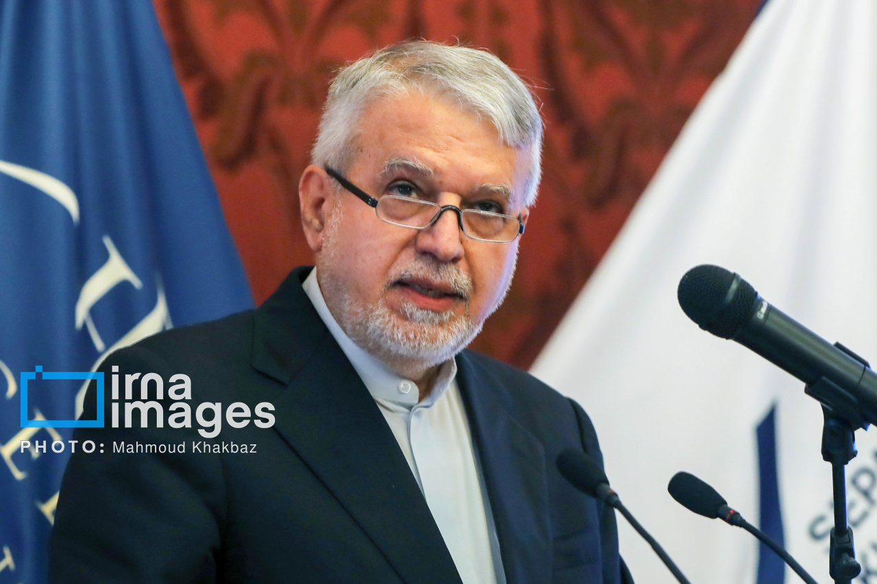 صالحی‌امیری پایداری صنعت گردشگری را در گرو جذب گردشگر خارجی دانست