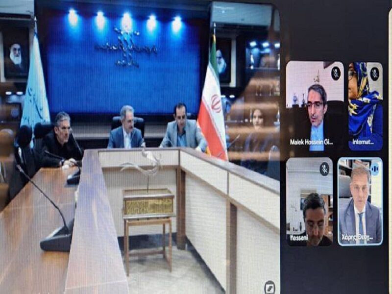 معرفی ایران واقعی و مقابله با ایران‌هراسی در دستور کار قرار گیرد