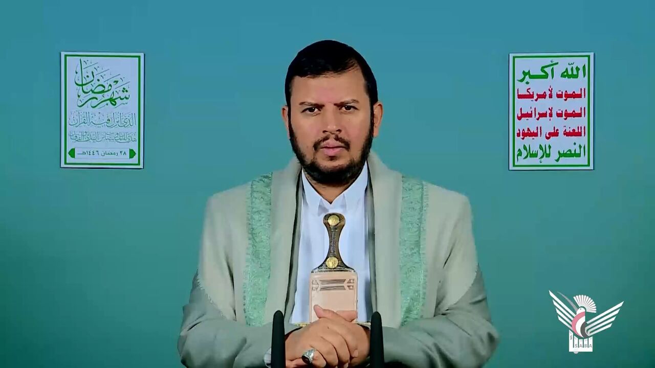 غفلت از مسئولیت‌های بزرگ و مهم، خطرات بزرگی را برای امت اسلامی در پی دارد