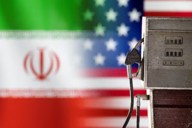 کاهش ۳ درصدی بهای نفت پس از ادعای ترامپ درباره توافق قریب‌الوقوع با ایران