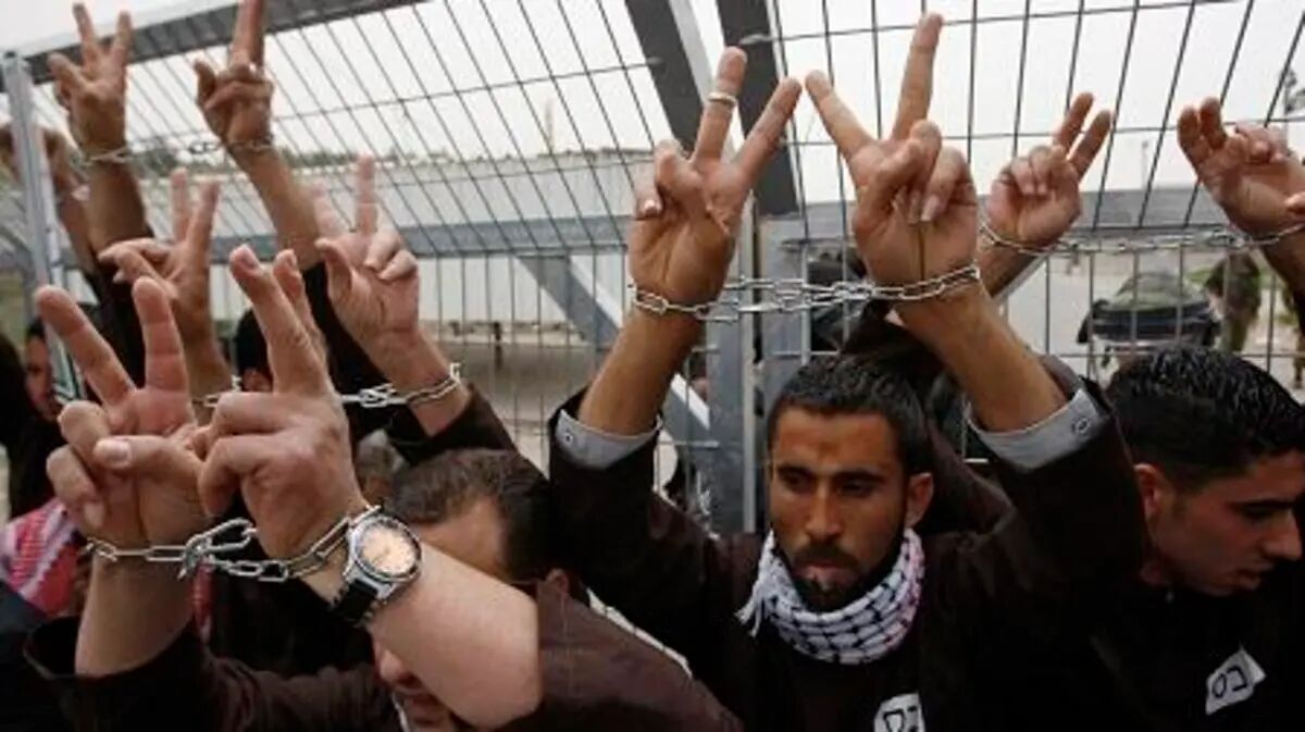 بیش از ۱۰ هزار اسیر فلسطینی در زندان‌های رژیم اشغالگر نگهداری می‌شوند