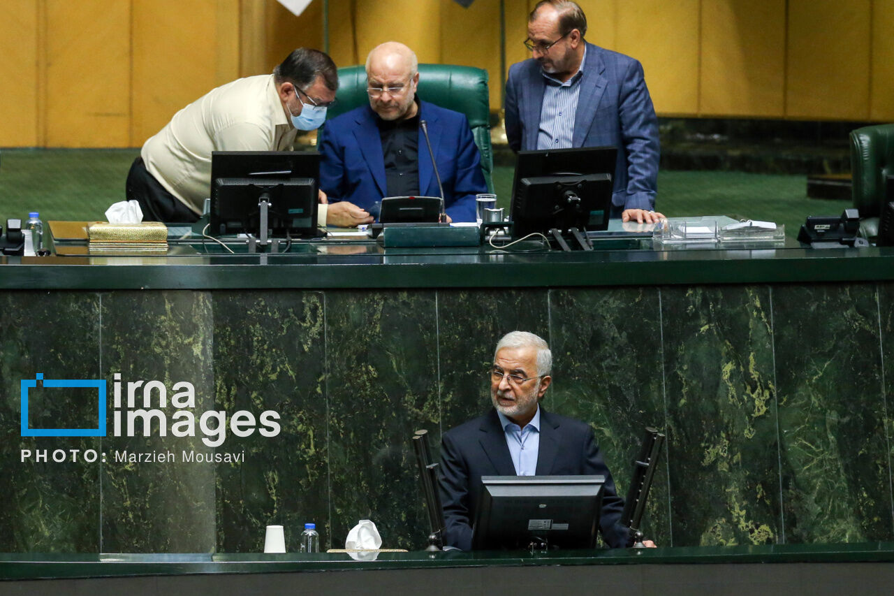 وزیر کشور درباره حادثه تروریستی تفتان به مجلس گزارش می‌دهد