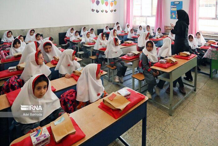 احداث ۲۰۰ مجتمع آموزشی «بزرگ‌مقیاس»/۶.۵ درصد از مدارس کشور فرسوده است