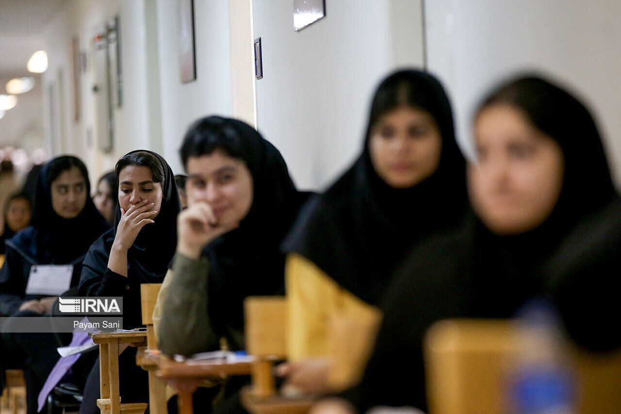 آزمون داوطلبان هنر و زبان‌های خارجی نوبت اول کنکور ۱۴۰۴ آغاز شد