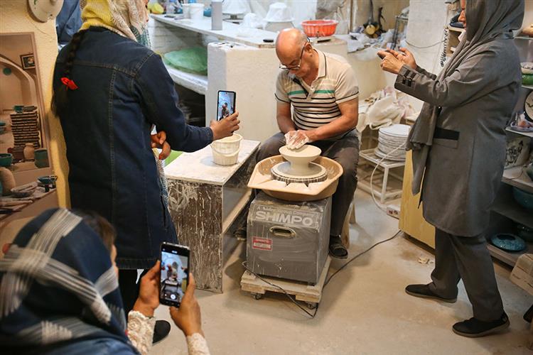 موزه‌ی زنده‌ی کارگاه سفال