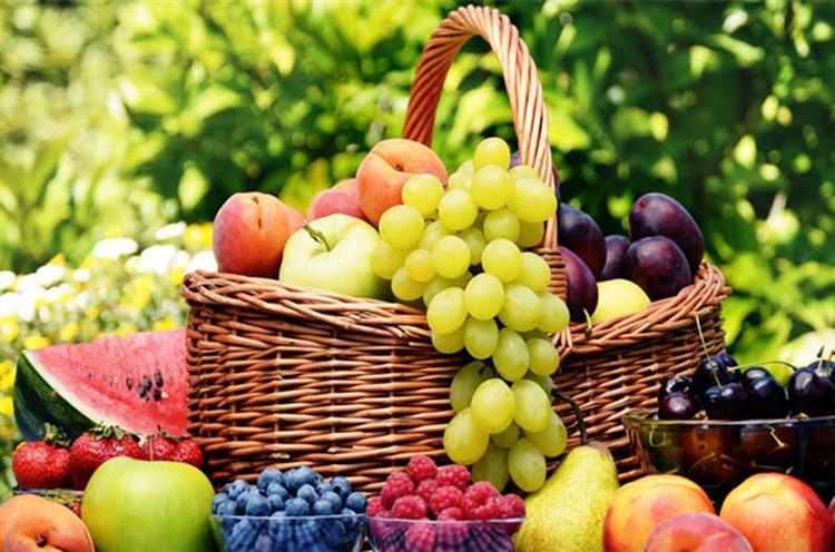 تولید بیش از 1.5 میلیون تن محصولات باغی در آذربایجان‌غربی/ صرفه‌جویی در مصرف آب با توسعه کشت‌های گلخانه‌ای؛ راهبرد ملی مقابله با بحران تغییر اقلیم